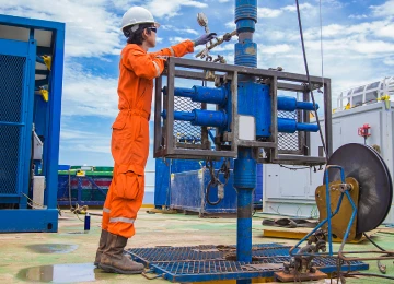 Aditivos para la producción de petróleo