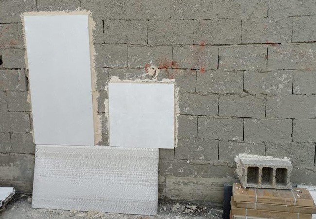 Desprendimiento de azulejos