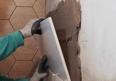 Adhesivo para paredes interiores