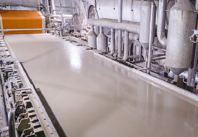 Proceso de piscina de aguas blancas